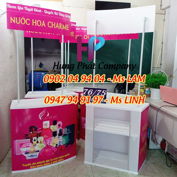 booth nhua ban hang