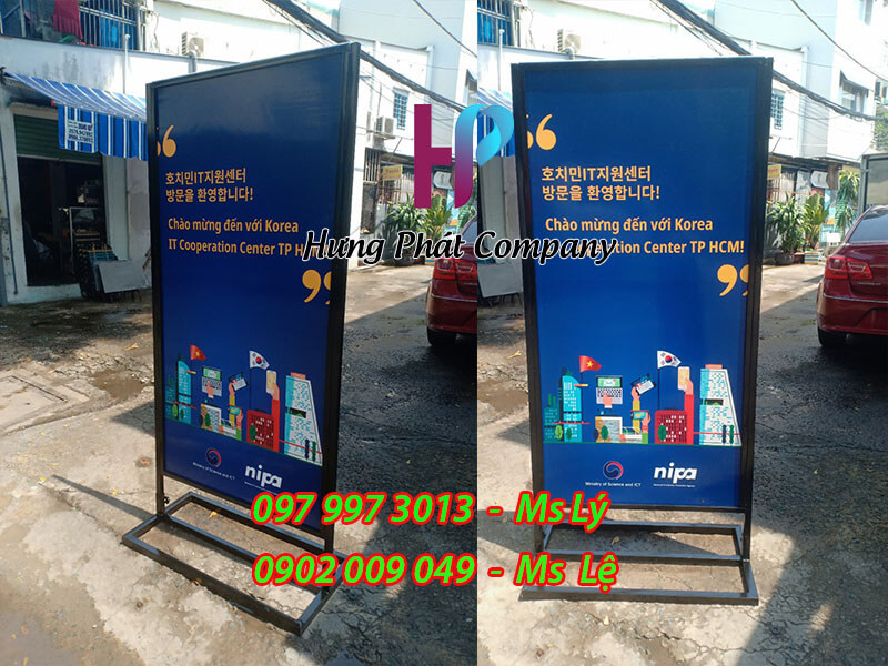 standee khung sat ngoai troi quang cao