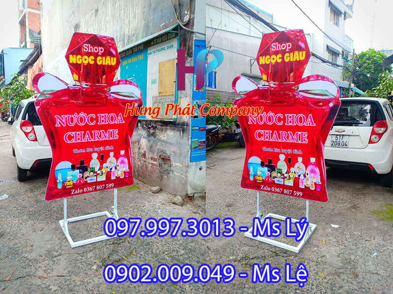 standee mô hình Charme đẹp 