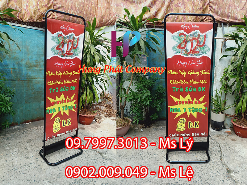 standee treo quảng cáo 2 mặt đẹp