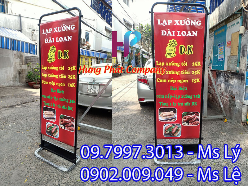 standy khung sắt treo quảng cáo ngoài trời đẹp giá rẻ