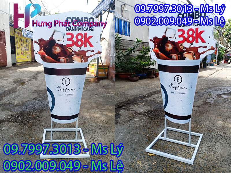 standee mô hình ly cà phê ngoài trời đẹp