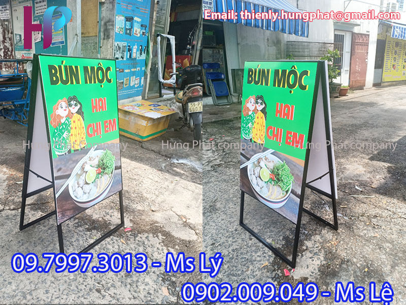 chân chữ A quảng cáo ngoài trời