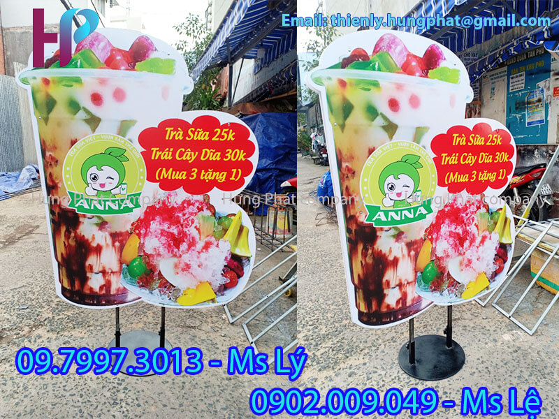 chân standee ly trà sữa quảng cáo