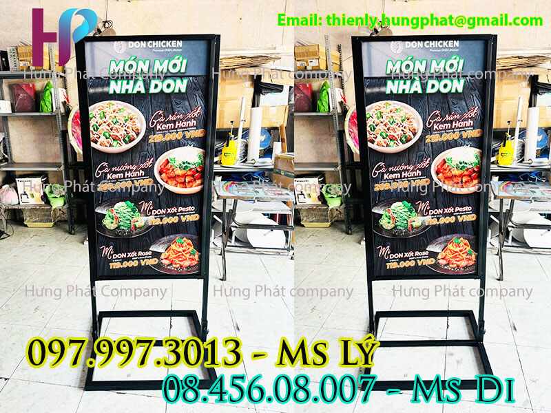 chân quảng cáo ngoài trời giá rẻ